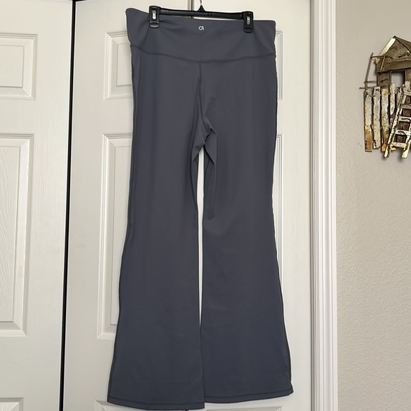 Gapfit studio Sky high flare leggings - XL - Picture 6 of 8
